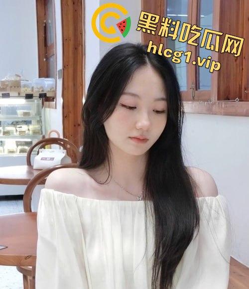 广西反差美女「赵晓玲」被包养真相曝光！奶茶店老板娘人设崩塌！被金主无套抽插叫声撩人！  第5张