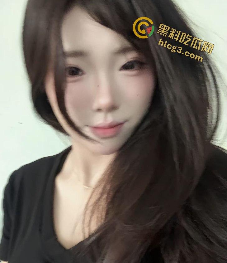 抖音网红主播『风韵胶妻』私密自拍视频曝光！反差骚母狗的诱惑无法抵挡！叫床太诱惑！  第2张