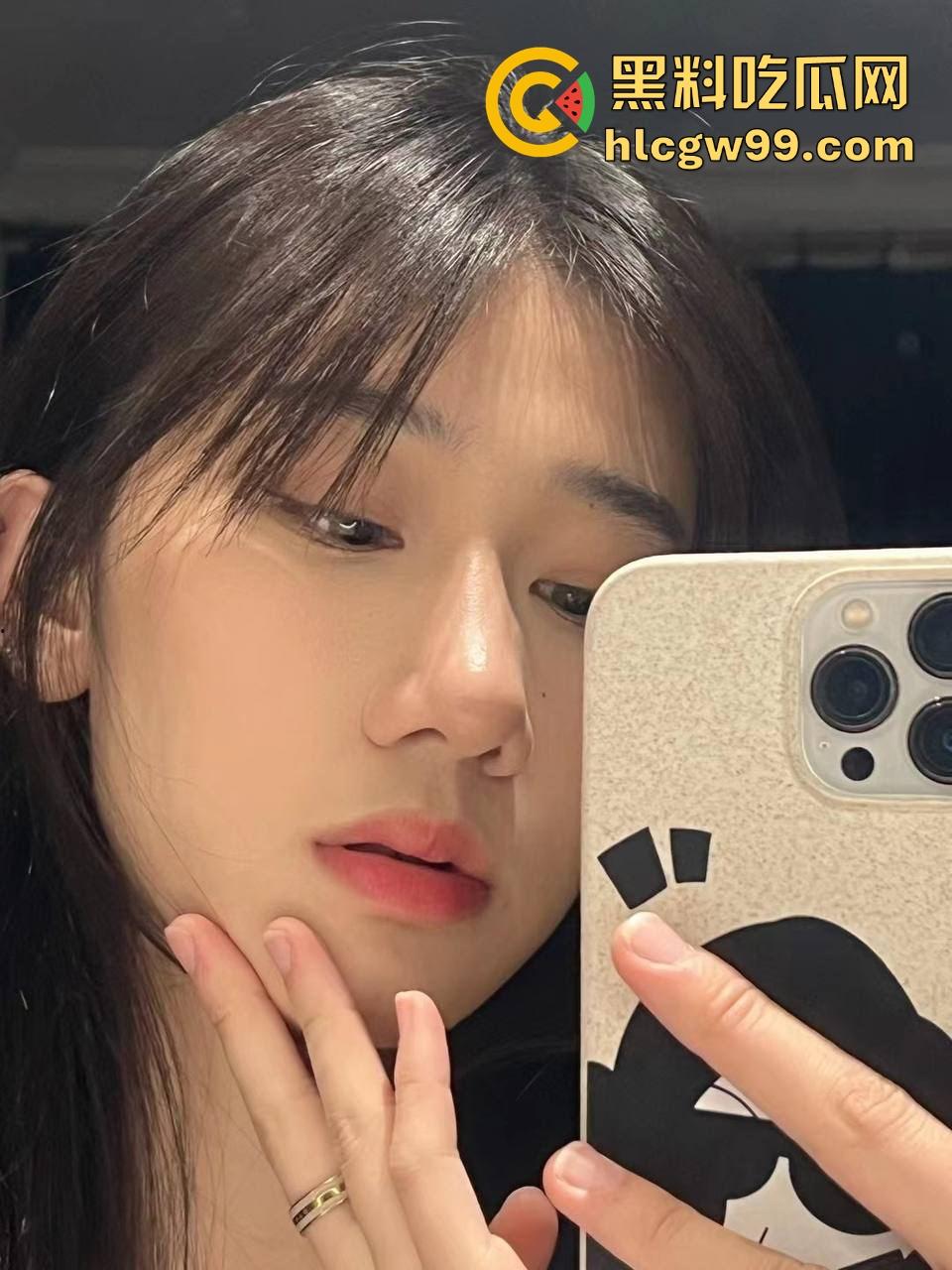 湖北民族舞蹈骚贱学生【顾御婷】极致反差到处酒店约炮，蒙眼激情做爱操逼淫荡神情！独家曝光！  第4张