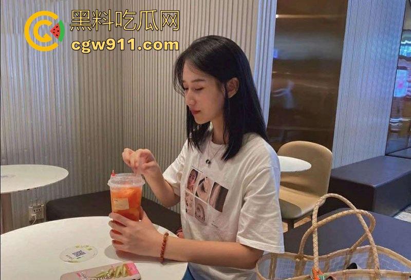 安徽大学骚货辅导员，被前男友网盘爆出火辣床戏，露脸深喉展示高超口技，热精喷射如炮弹射满小腹！  第1张