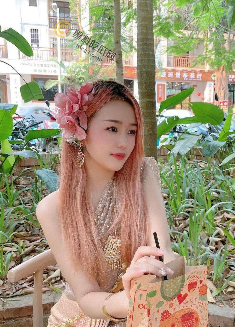 高颜值反差婊yuyu新作曝光！黑丝女仆双飞现场视频引发全网狂欢！  第13张