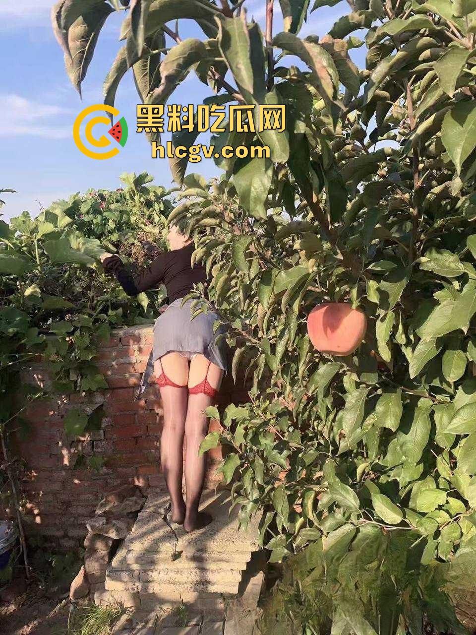 抖音沈阳反差婊【花椒粒】不雅性爱私拍曝光！骚货本色尽显，抖音遍地小母狗！  第6张