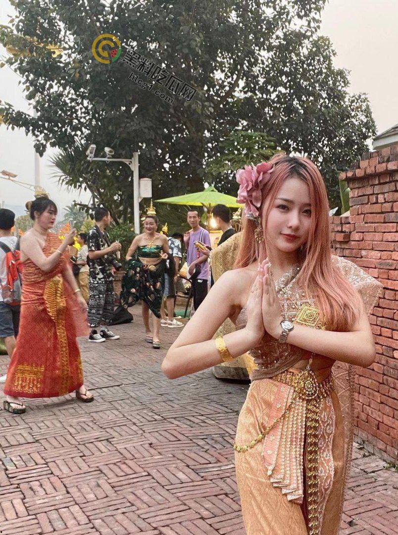 高颜值反差婊yuyu新作曝光！黑丝女仆双飞现场视频引发全网狂欢！  第23张