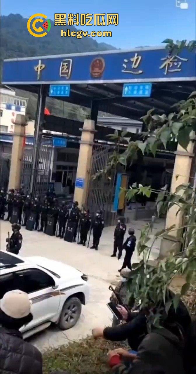 缅甸克钦邦战乱难民潮！百姓涌向腾冲口岸求庇护，中国军队严防死守绝不让难民入境！  第6张