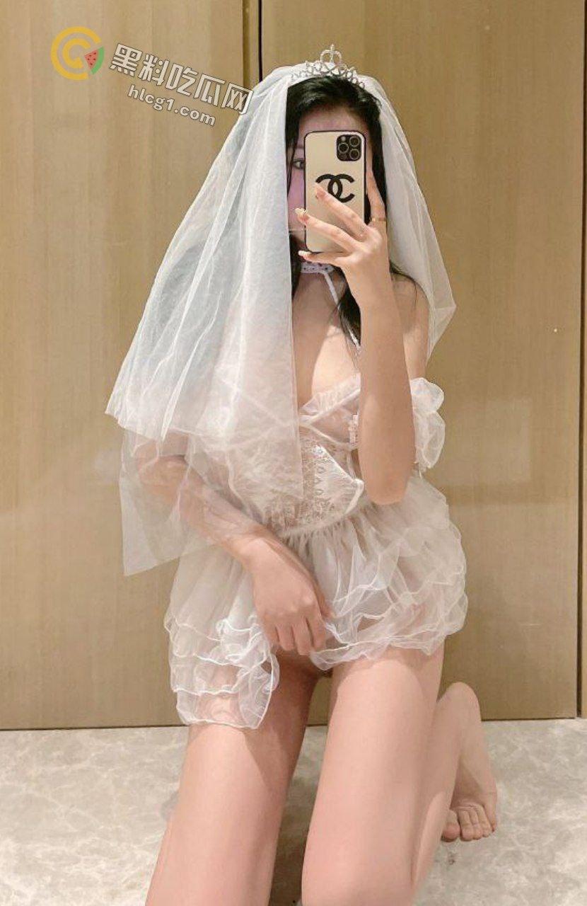 高颜值反差婊yuyu新作曝光！黑丝女仆双飞现场视频引发全网狂欢！  第25张