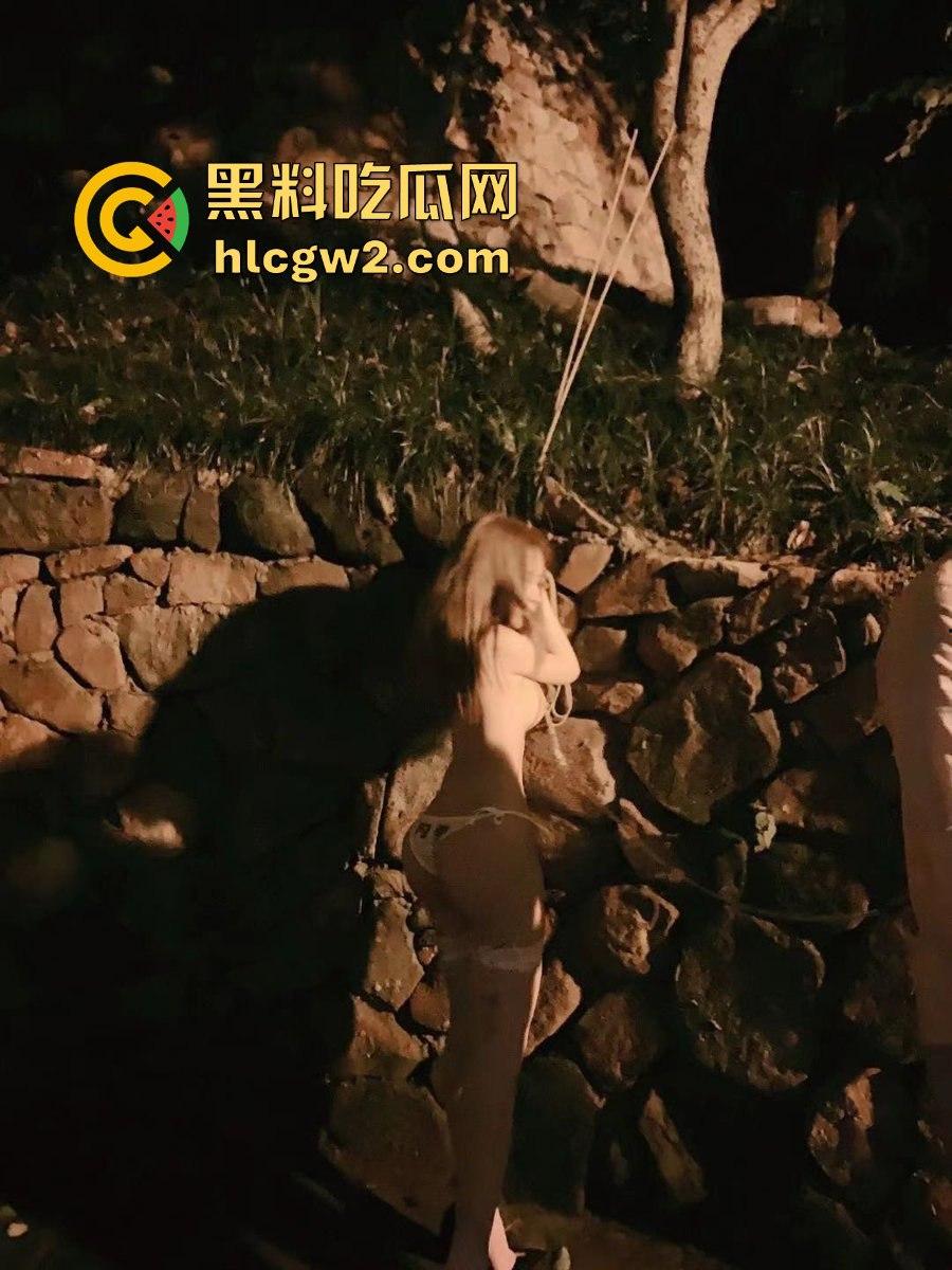 杭州顶级上流社交圈名媛【孙鲤】咖啡厅公开露出搞得满屋都是春光 顶级名媛竟然当众啪啪啪！  第1张