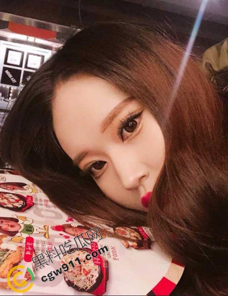 杭州校花【张雅】被金主包养视频流出！口爆吞精，惨遭鞭打带狗链，丰乳美臀天生榨精神器  第3张