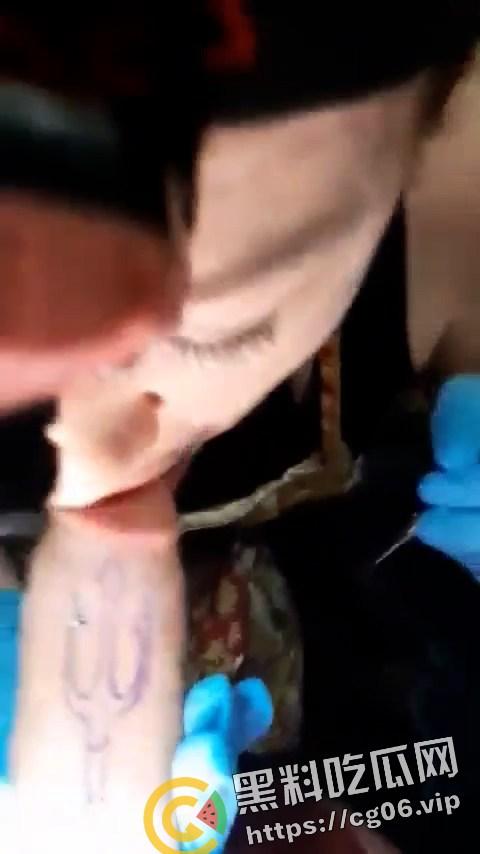 网上疯传真实 阴茎纹身 秘密过程 纹身师需要定时口交保证鸡鸡坚硬  第3张