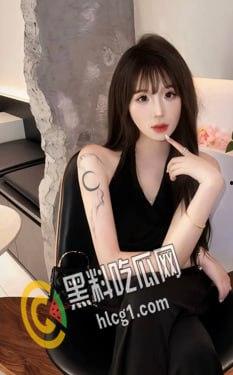 福建福清杨美琪 公交车烂逼一个 经常约炮勾引男人 还没事搞个3p让自己爽爽 明明能当女神非要做骚逼  第2张