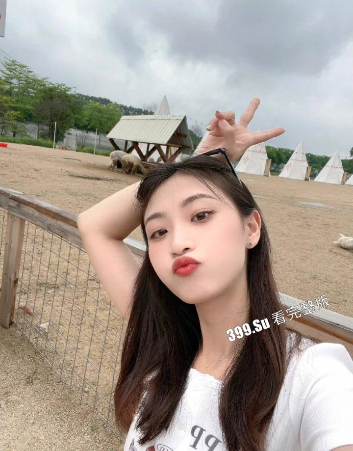 锄头挥得好 没有墙角挖不倒 广州极品反差婊 漾漾 酒吧玩游戏认识 当晚就开房 操完就打电话跟现男友分手  第3张