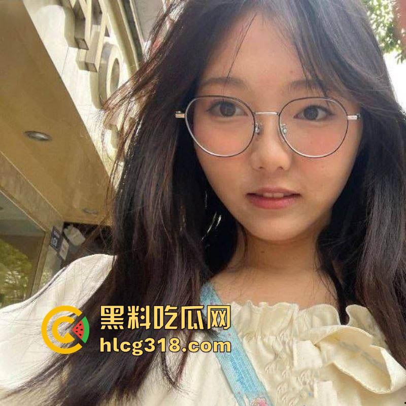 南京理工大学大一学妹【刘文静】性爱视频曝光，淫荡反差，白天清纯乖巧晚上化身精液收割姬！  第1张