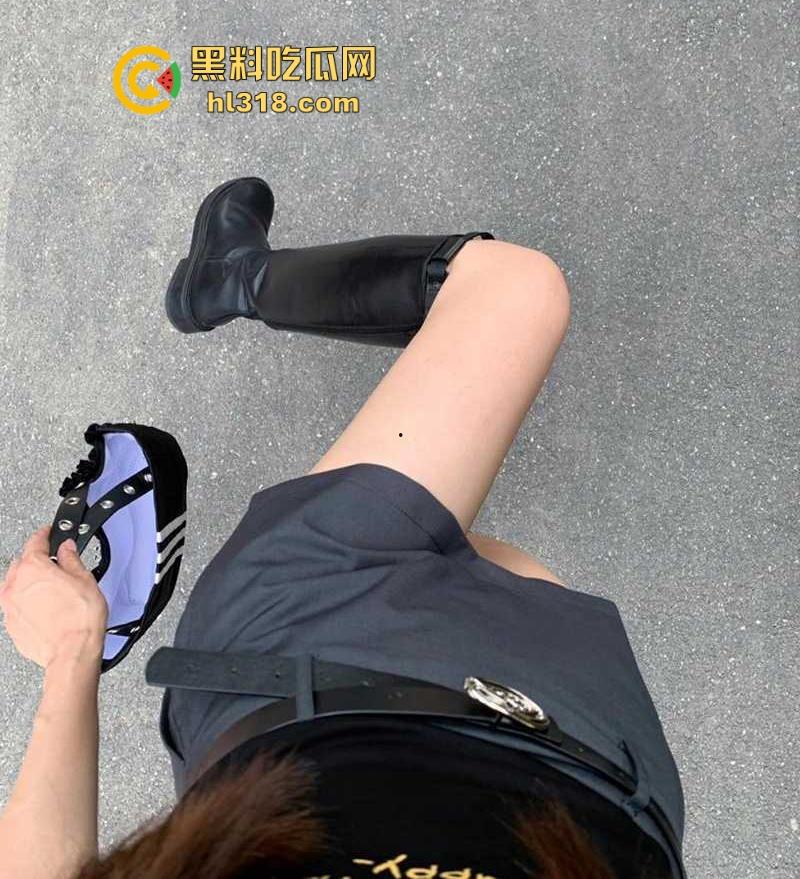 海角乱伦！和巨乳堂姐最完美的一次性爱，穿情趣装被猛烈爆操，战斗整整持续了40分钟，无套内射娇喘高潮！  第3张