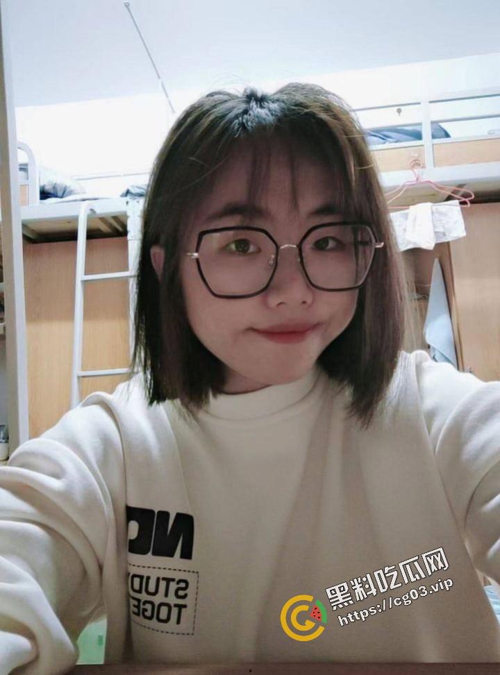 反差婊曝光 SOUL大学生约到的微胖母狗 有轻微性瘾 调教阀门极高  第6张