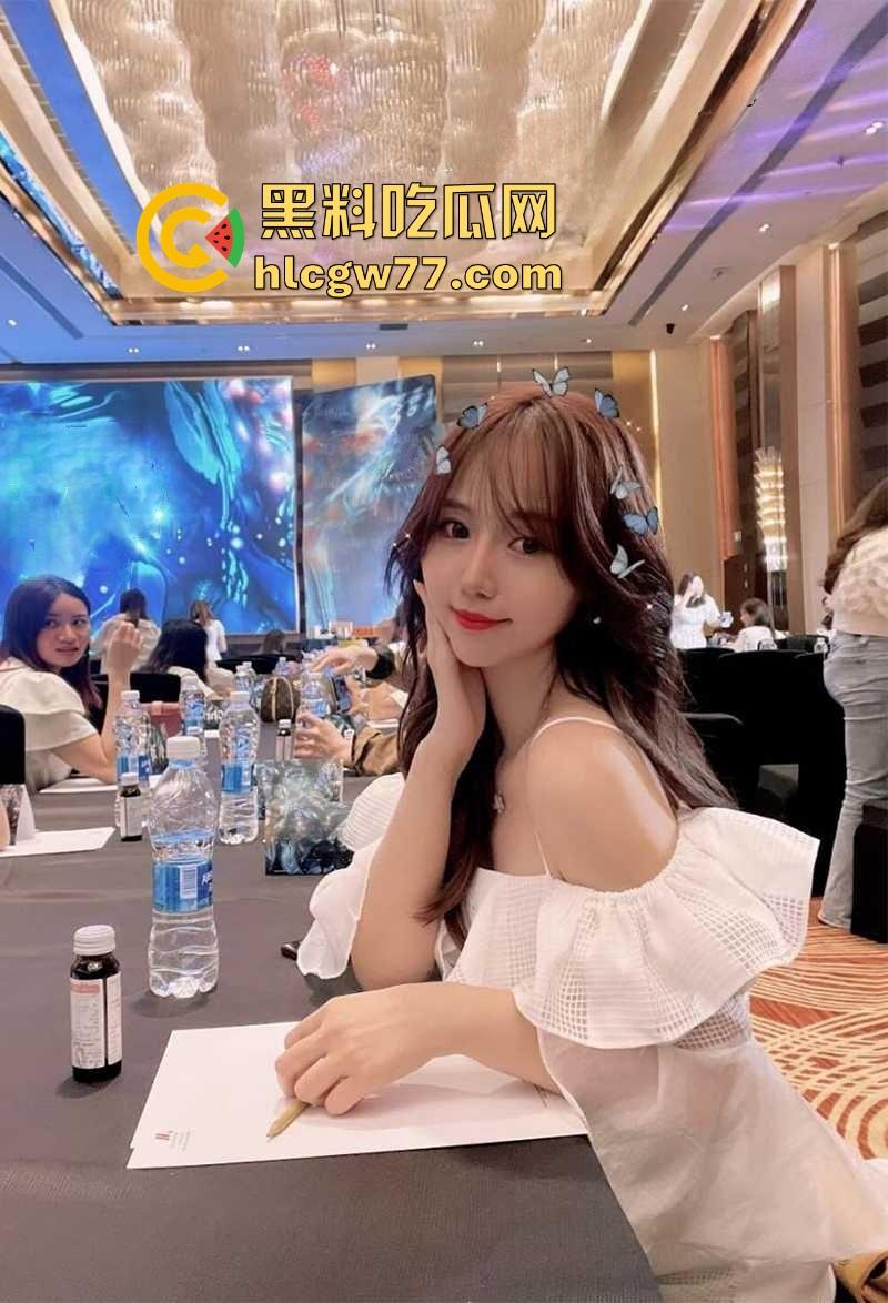 海角乱伦之嫂子的致命诱惑 嫂子的肥穴让我欲罢不能 只好代替大哥好好跟嫂子玩耍  第2张