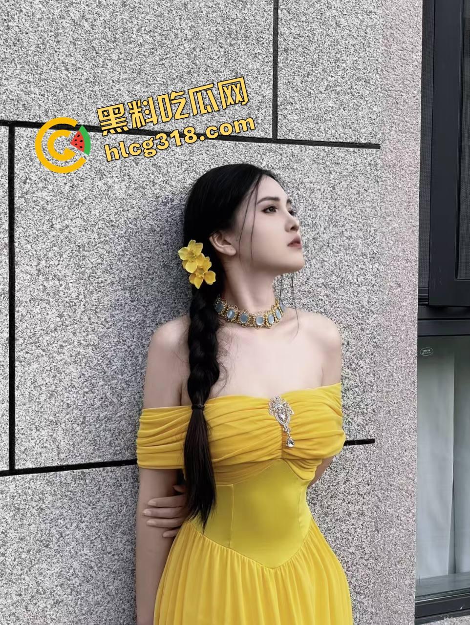 这才叫大师，佛山老技师现场上课，莞式手法一出全程带性张力男顾客秒缴械，这套操作谁顶得住？  第3张