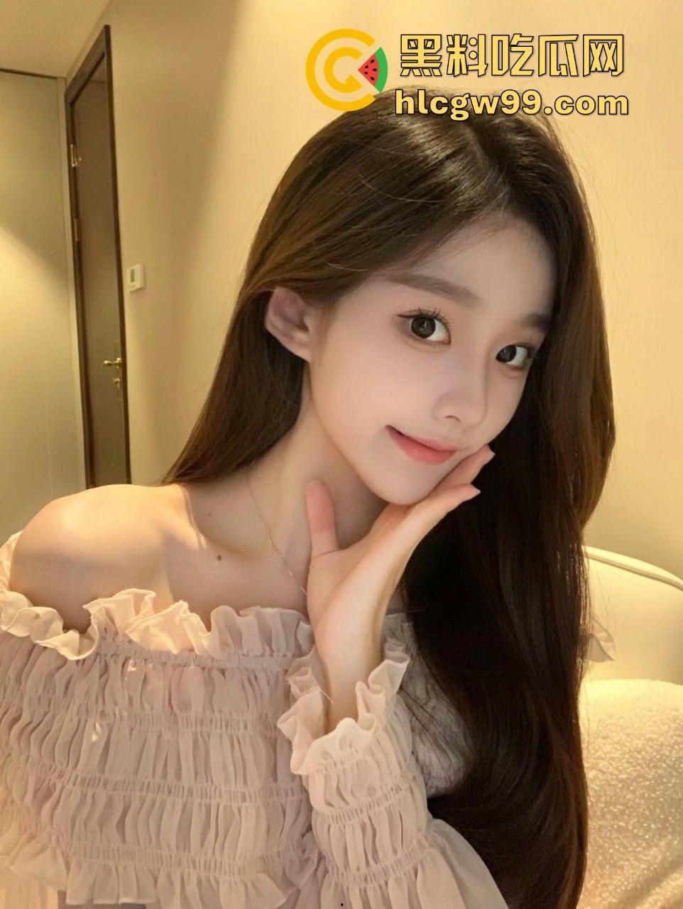 性感秘书被经理带到电竞酒店，蒙眼黑丝大长腿成天然炮架子，华伦天奴加攻速大屌疯狂撞击，还被偷拍全网疯传！  第7张