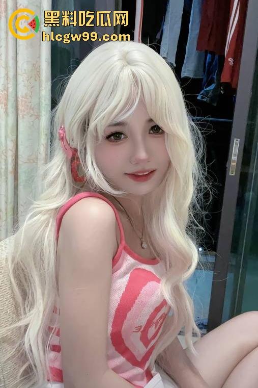 抖音反差骚母狗网红主播【胖狗崽】付费内容曝光，露脸真空骚舞极品，身材一览无遗，诱惑满满！  第5张