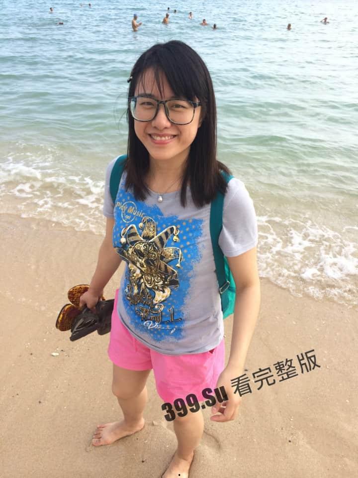 露脸轻熟女 #陆丽 海量自拍32v流出 十个眼镜九个骚 被操时还在和员工打电话 克制着不敢叫床 很刺激很反差 配合情郎喜好各种制服  第8张
