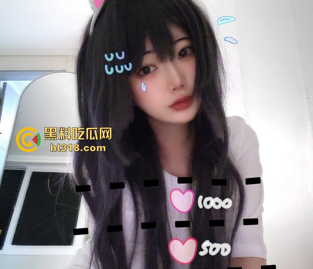 不用脱，要的就是初音未来！极品cosr私房约拍，拍完就地正法淫乱魅魔，镜前无套后入，吐舌头翻白眼极其淫荡！  第1张