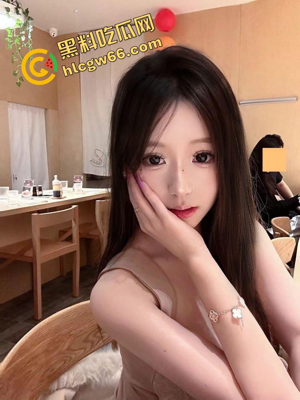 山东青岛乱伦猛男拿下绝颜表姐【钱优】，脸美得能射爆，狂啃大鸡巴骚穴塞满还献菊花初次！  第7张