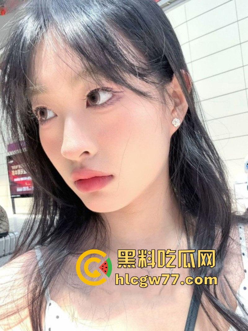 独家爆料 浙江无锡科技职业学院【方诗蕊】私密照流出 口交深喉技术爽翻男友 无套猛烈抽插校花叫不停！  第5张