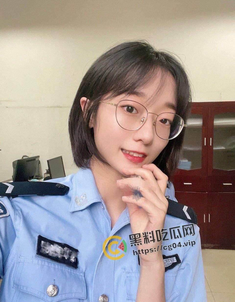 要的就是警花！大神阿司拿下在职警花 捆绑调教 皮鞭抽打 小姐姐要哭了  第2张