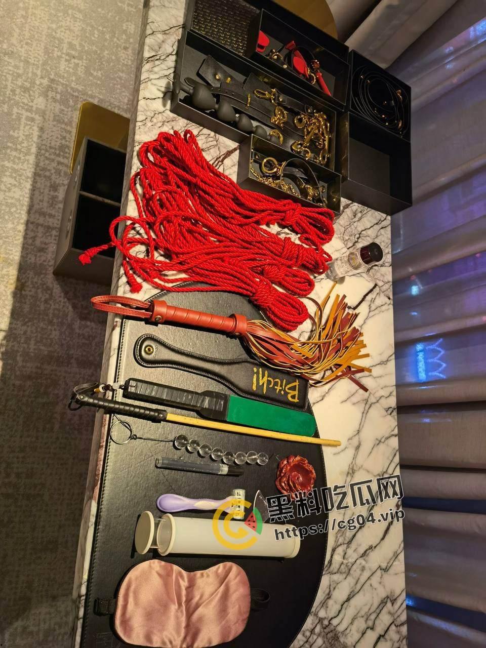 要的就是警花！大神阿司拿下在职警花 捆绑调教 皮鞭抽打 小姐姐要哭了  第14张