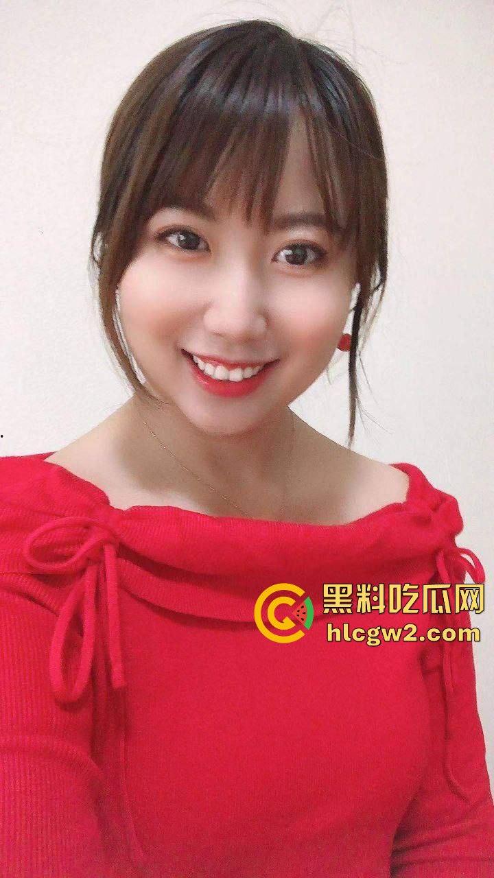 群友独家爆料极品人妻【何丽娜】调教大瓜！婚纱肥臀被玩弄，羞耻姿势曝光，肥臀晃动如母狗献礼！  第8张