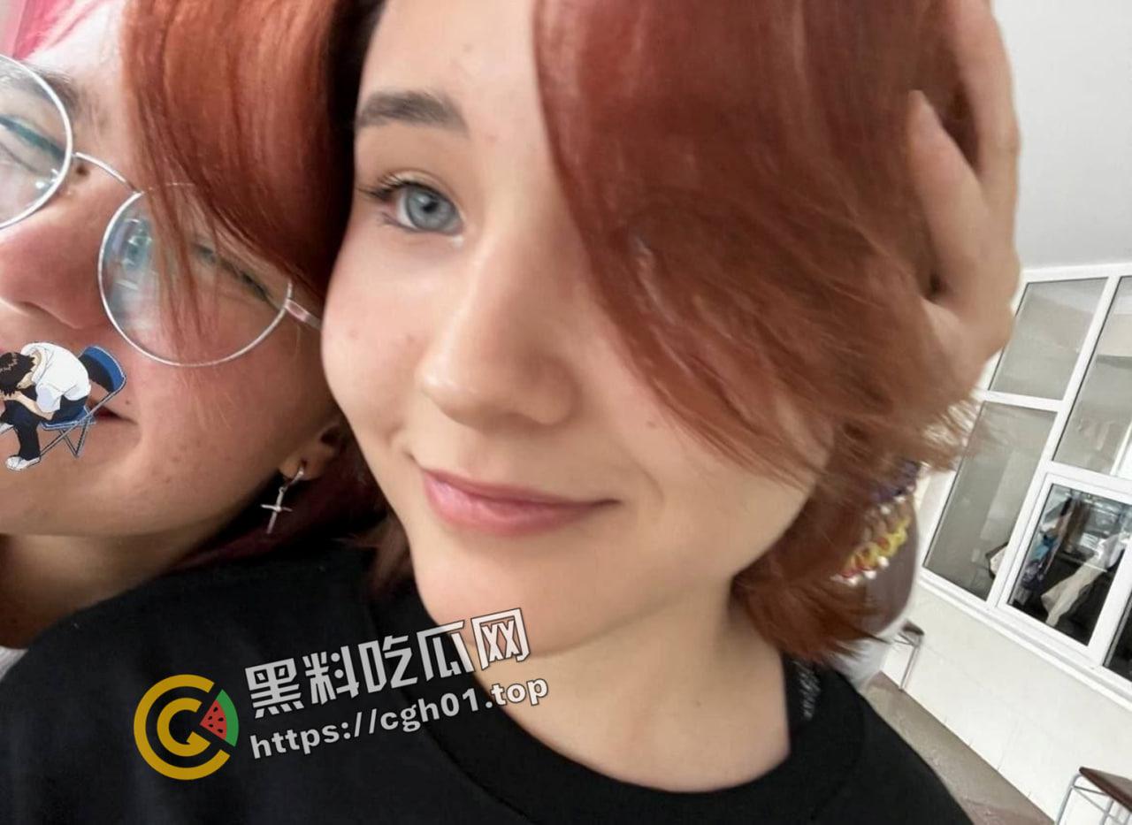 外网疯传 伏尔加格勒两女生跳楼自杀 死前发布甜美自拍 现场收尸视频流出 血腥慎点  第1张