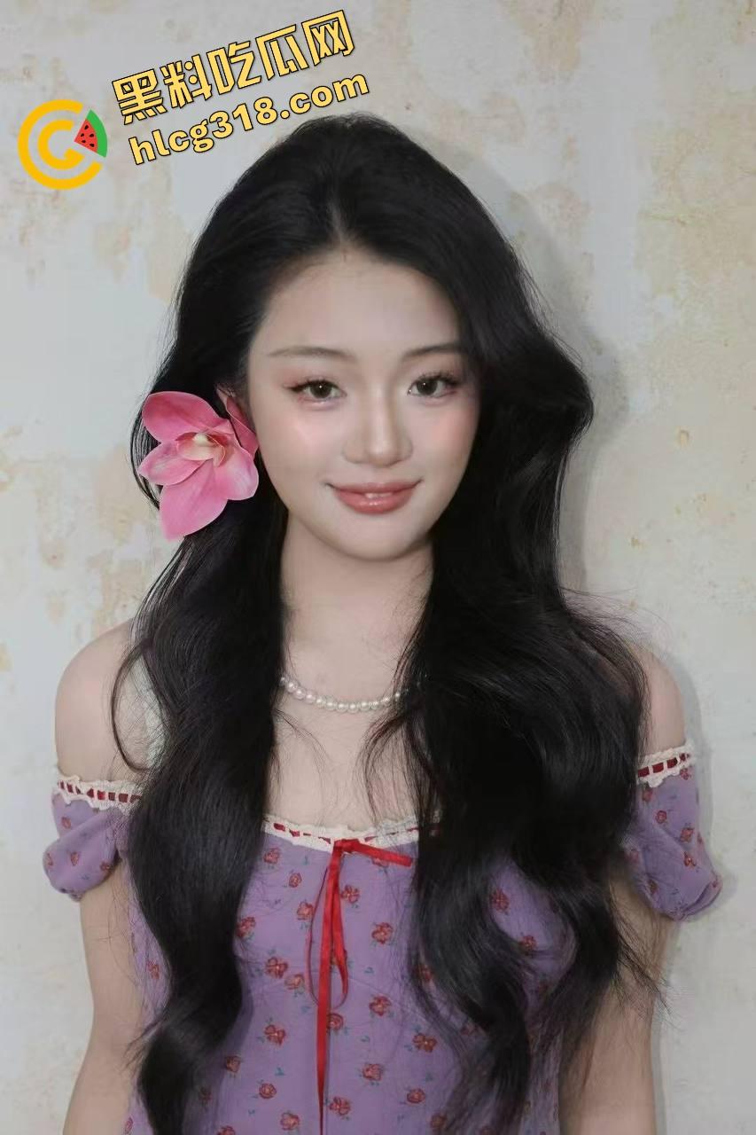 石家庄母狗『钱倪』请命为爸爸出战，全裸戴链跪街上完成主人任务，把电动车光头哥看得差点射裤子！  第5张