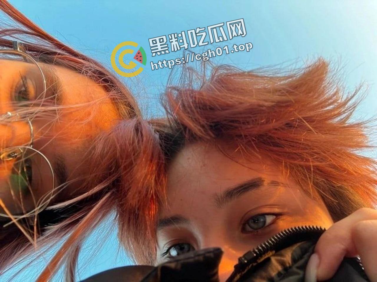 外网疯传 伏尔加格勒两女生跳楼自杀 死前发布甜美自拍 现场收尸视频流出 血腥慎点  第2张