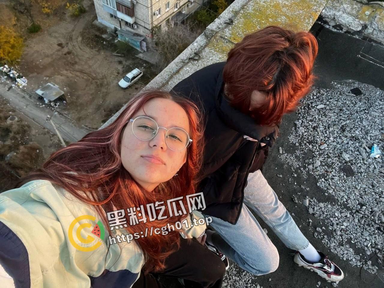 外网疯传 伏尔加格勒两女生跳楼自杀 死前发布甜美自拍 现场收尸视频流出 血腥慎点  第3张