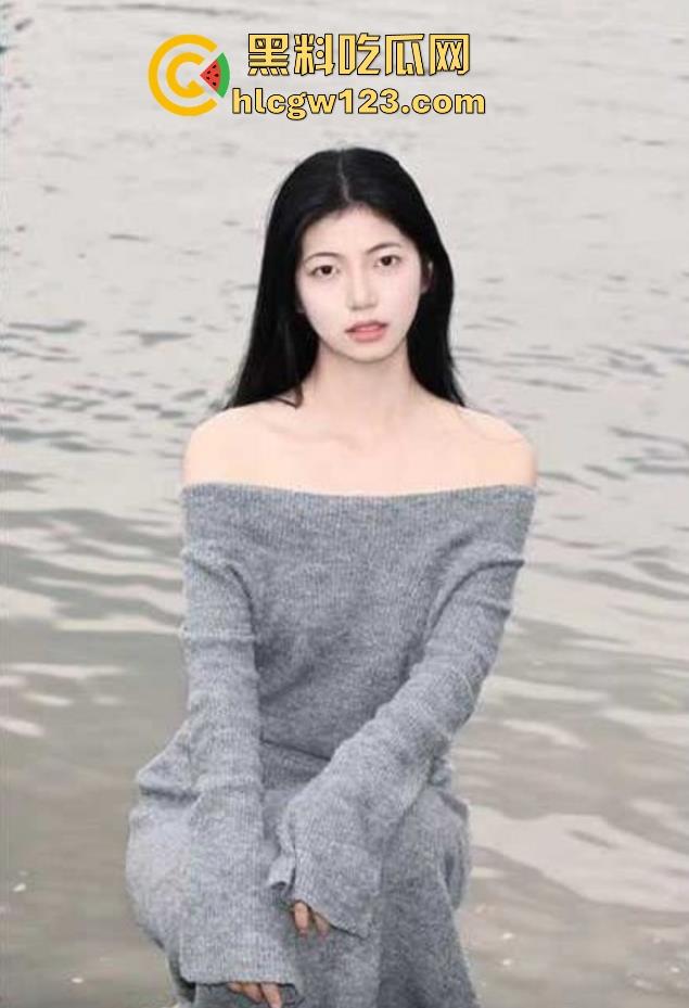 海角乱伦大神 御姐驯兽师新作 欲壑难填的性感堂姐甘愿沦为弟弟胯下母狗！  第2张