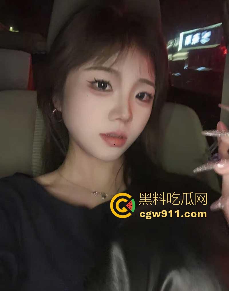 华中科技大学清纯学霸【刘思思】不雅视频流出，和男友玩捆绑调教，脸穴同框超反差，完全没有女学霸的样子！  第3张