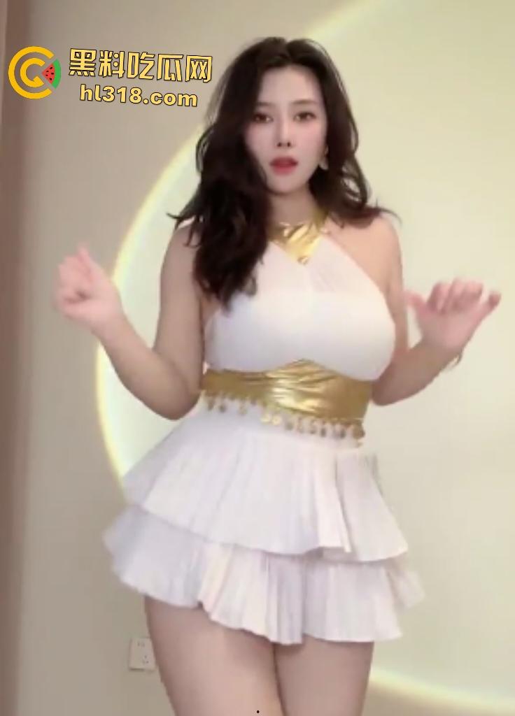 抖音网红【猫玖】漏奶自慰合集！风情爆乳撑爆屏幕，骚浪自摸奶子，在这一口下去嘴巴不得爆汁？  第3张