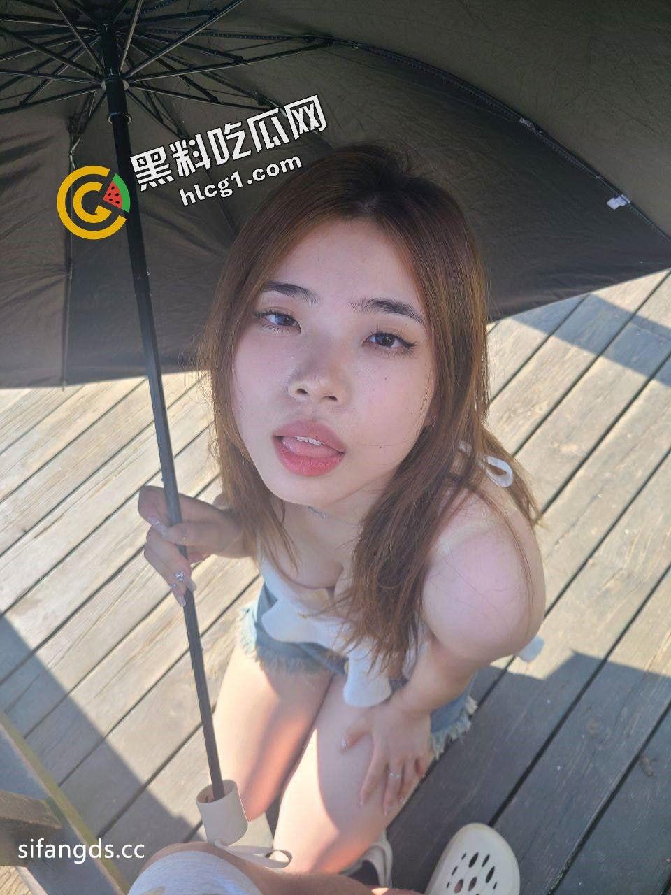 南京邮电大学御姐『李琦玉』金主包养后 拍摄大量情趣制服视频流出 撸管必备！  第1张