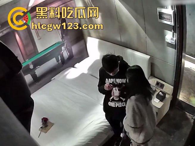 湖南反差大学生【肖慧】酒店约炮视频曝光  丝袜母狗被打屁股后暴插高潮 纯纯SM受虐狂 酒店偷拍证实！ 第1张