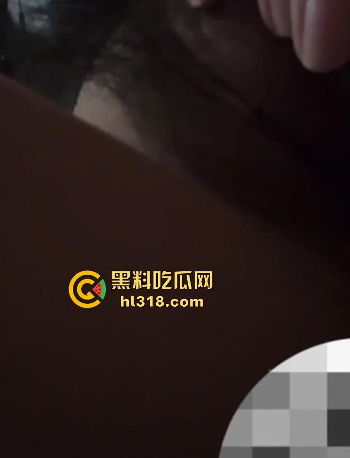湖南工商职业学院超清纯学妹【刘晓葵】网恋裸聊遭渣男录屏,脸穴同框自慰,粉嫩娇躯浓密私处,反差拉满! 第7张 湖南工商职业学院超清纯学妹【刘晓葵】网恋裸聊遭渣男录屏,脸穴同框自慰,粉嫩娇躯浓密私处,反差拉满! 第7张