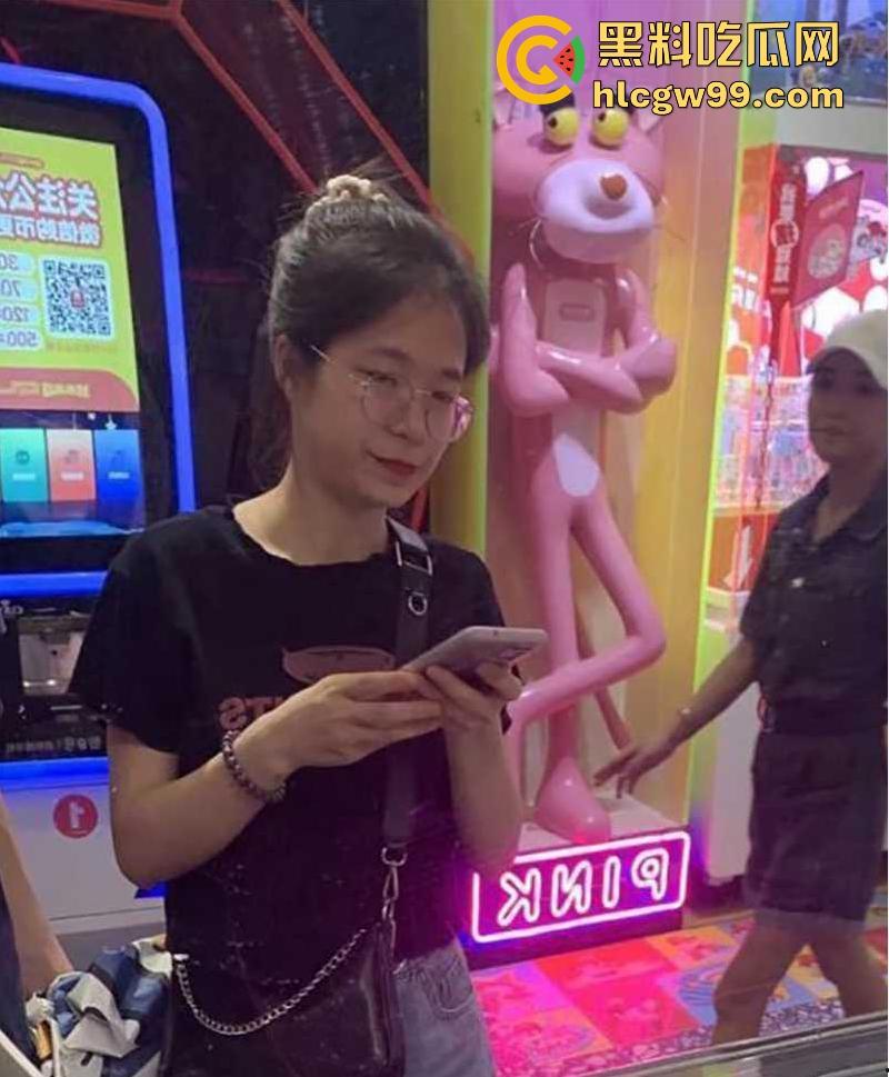 你一生所追求的白月光其实只是别人的胯下母狗！广州大学【魏书玲】与男友私密视频流出，淫骚自拍反差惊人。  第5张