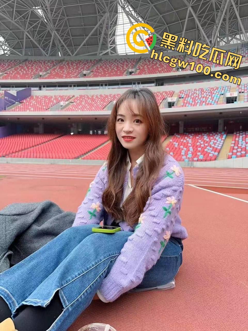 杭州工商大奶银行职员【王雅敏】，为求上位主动给领导当狗，被调的夸夸扇自己耳巴子  第6张