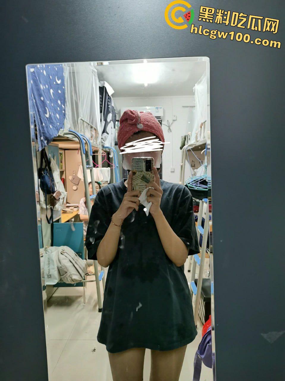 深圳女高清纯反差妹妹【张颖】 ，打飞机口爆技法娴熟，撅屁股被插是尽显风骚  第1张