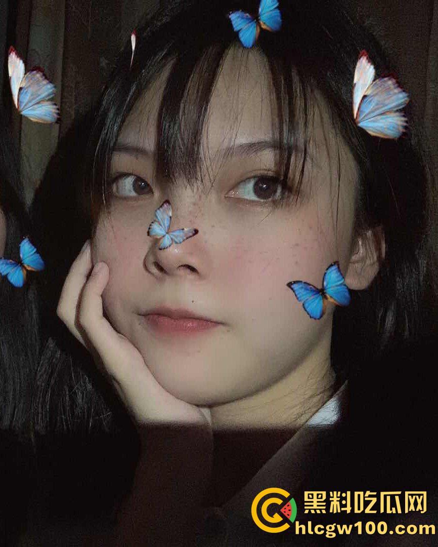 深圳女高清纯反差妹妹【张颖】 ，打飞机口爆技法娴熟，撅屁股被插是尽显风骚  第3张