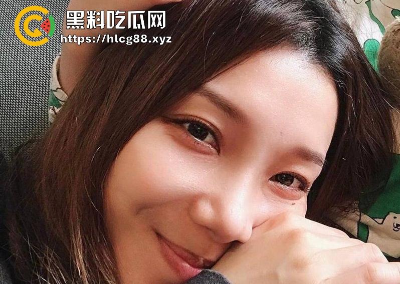 湖南巨乳骚妻 趁老公孩子不在家 和情人激情约炮 D罩杯大奶疯狂摇晃 全程高潮不断！  第2张