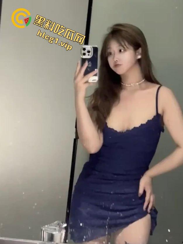 杭州顶级颜值援交妹黄文琪，只需1000块搞一炮！床上主动拿手机记录，这钱花得太值！  第1张