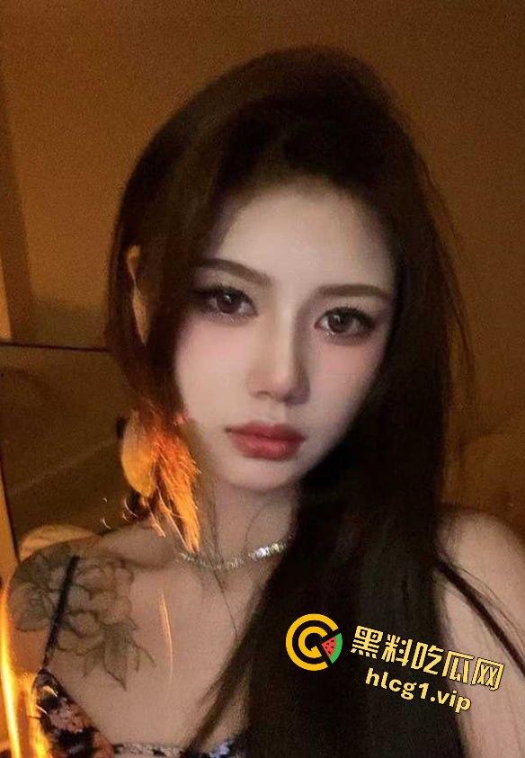 杭州顶级颜值援交妹黄文琪，只需1000块搞一炮！床上主动拿手机记录，这钱花得太值！  第6张