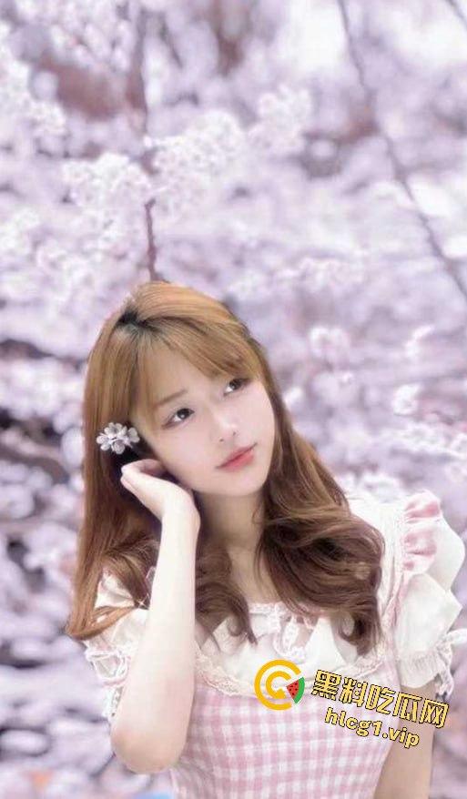 杭州顶级颜值援交妹黄文琪，只需1000块搞一炮！床上主动拿手机记录，这钱花得太值！  第11张