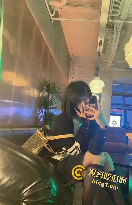 杭州顶级颜值援交妹黄文琪，只需1000块搞一炮！床上主动拿手机记录，这钱花得太值！  第12张