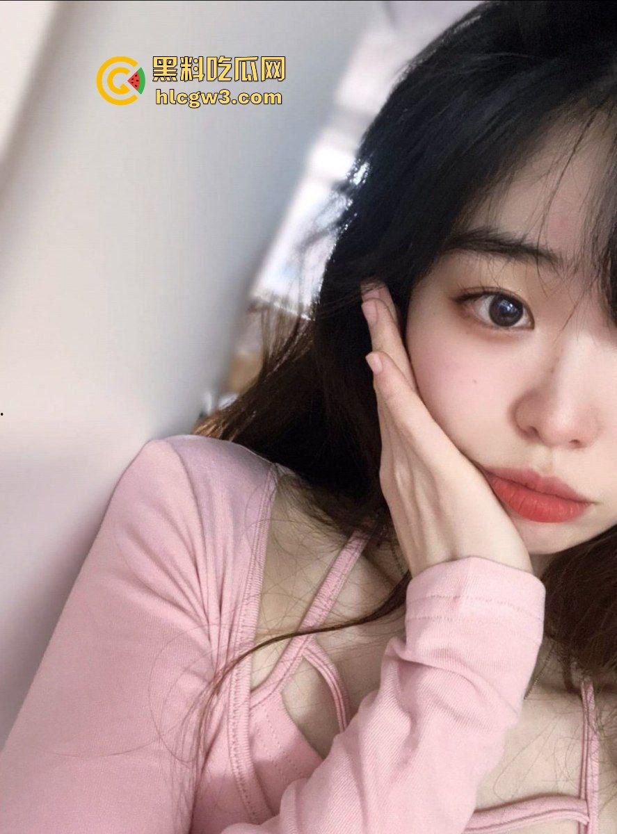 周末骚货实录普通脸但骚得一批 大学生【蔺雅若】年纪轻轻骚劲爆棚堪比小母狗，一身活儿绝对拉满！  第2张