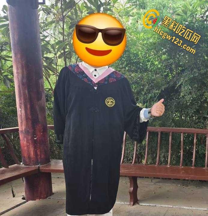 陕西理工大学情侣，户外激战全网疯传 40秒，完整版视频记录两人激情野战 !  第5张