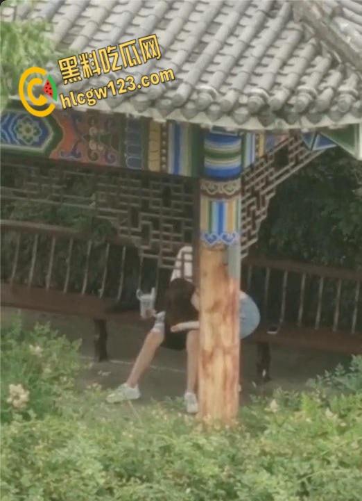 陕西理工大学情侣，户外激战全网疯传 40秒，完整版视频记录两人激情野战 !  第7张